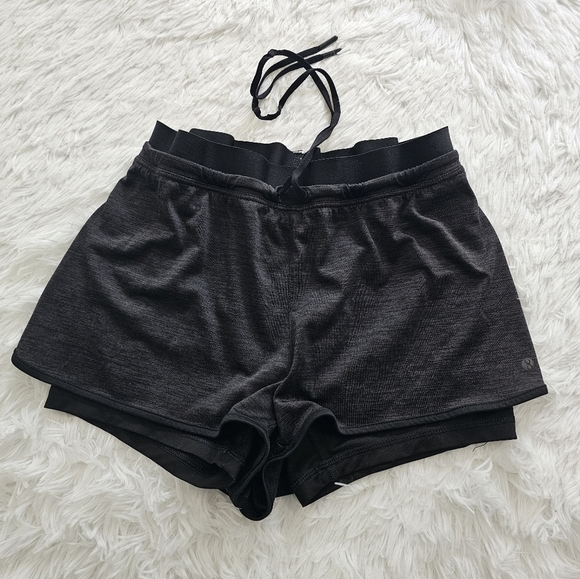 Layer 8 2n1 athletic shorts size small - Picture 4 of 8